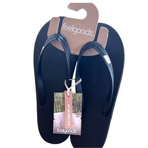 Men’s Sz 10 feelgoodz Black Sandals Flip Flops NWT